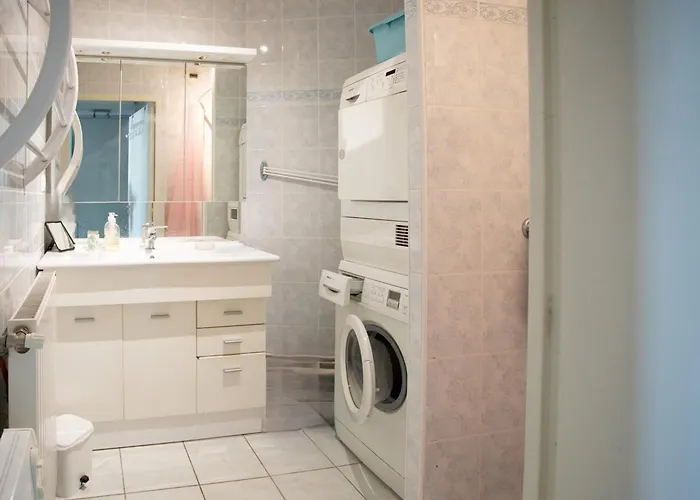 Apartment T3 Avec Terrasse, Garage Et Wifi A - Fr-1-555-120