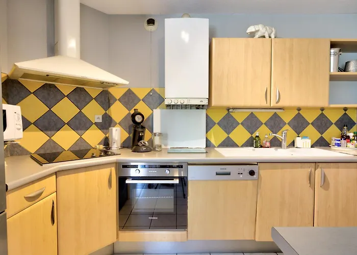 Apartment T3 Avec Terrasse, Garage Et Wifi A - Fr-1-555-120 *